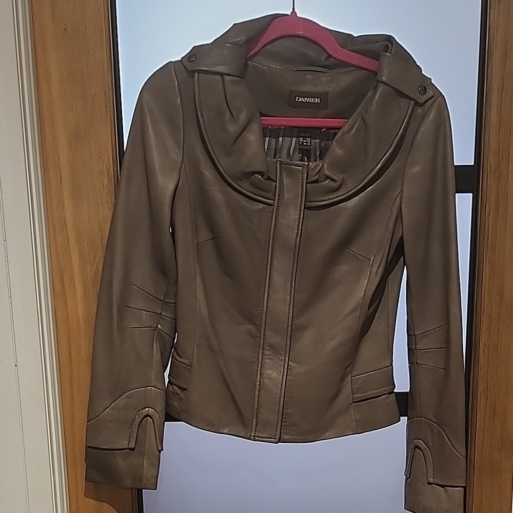 Danier Brown Leather Jacket with Unique Collar and Structured Fit